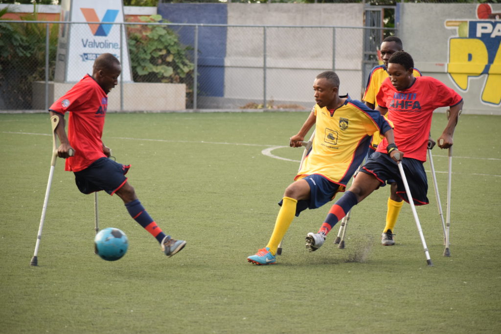 Club Zareyn at a football match